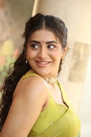 Rashi Singh Images